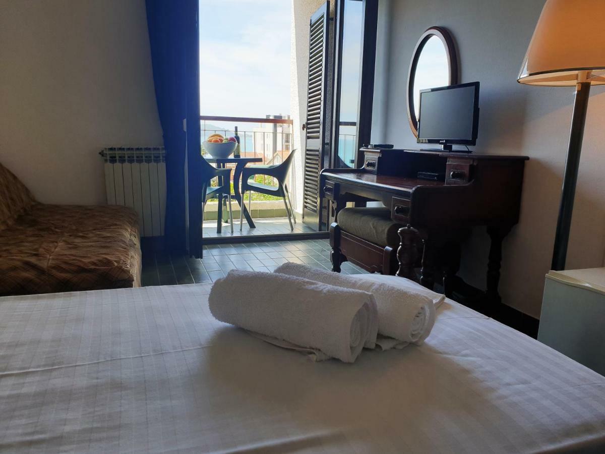Hotel Sumadija Rafailovici Бечичи Экстерьер фото