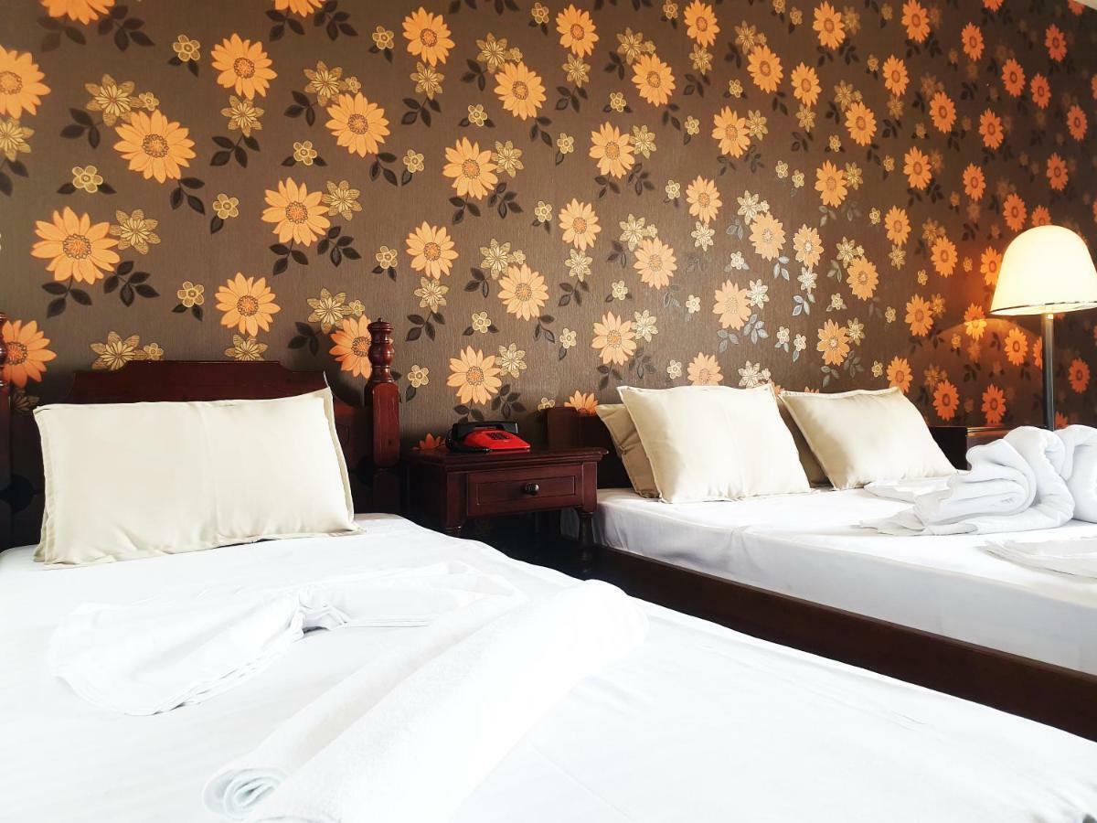 Hotel Sumadija Rafailovici Бечичи Экстерьер фото